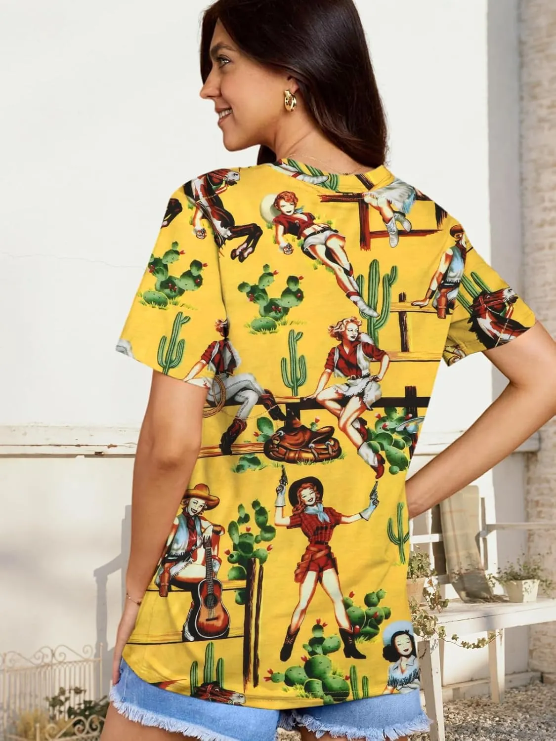 Graphic Shirts for Women Cactus Desert Graphic Tees Short Sleeve Tops