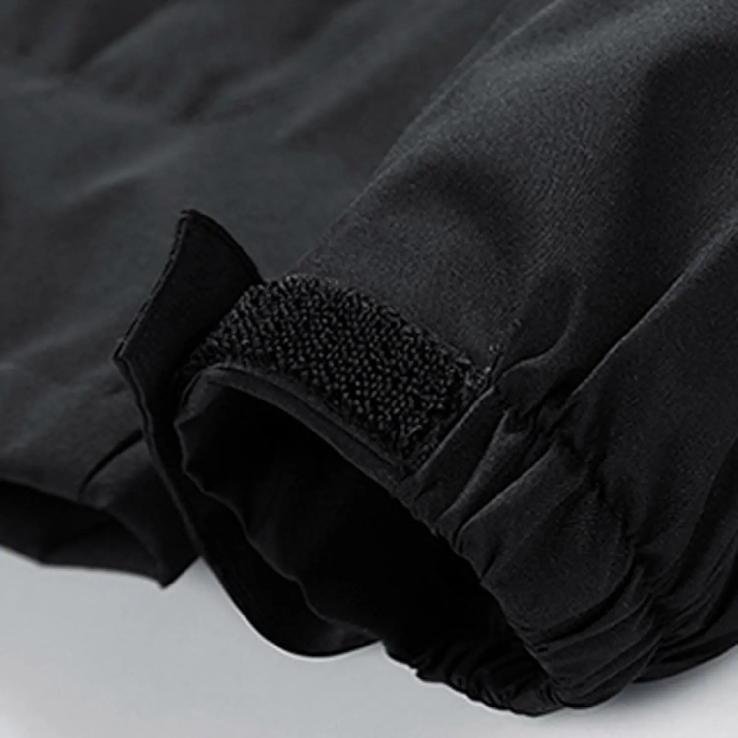 Men's Windbreaker Jacket Lightweight Water-Resistant Hooded Jackets Men Running Cycling Hiking Outdoor Raincoat