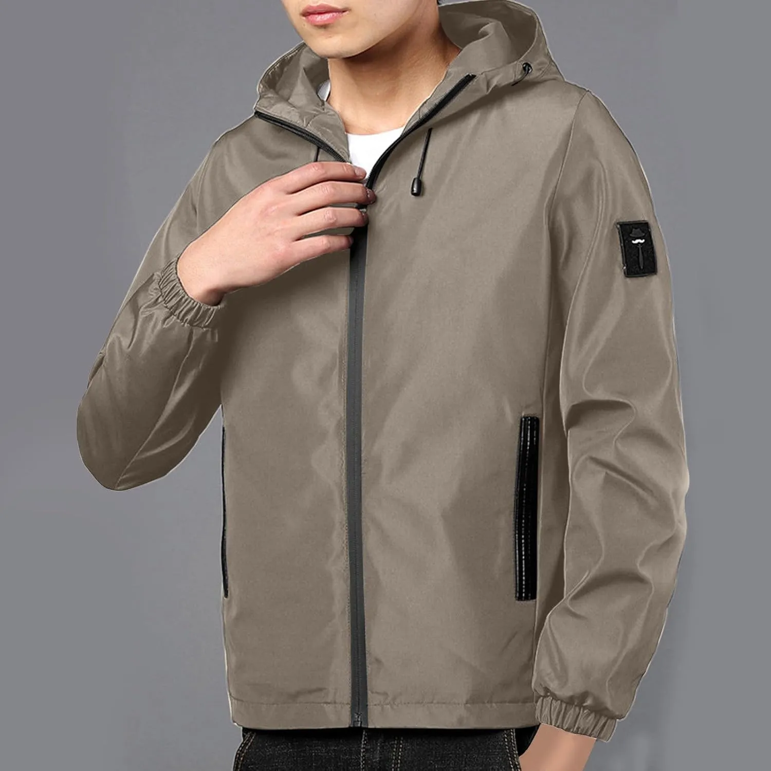 Men's Windbreaker Jacket with Zipper Pockets Lightweight Water Resistant Softshell Jackets Coat for Travel Hiking