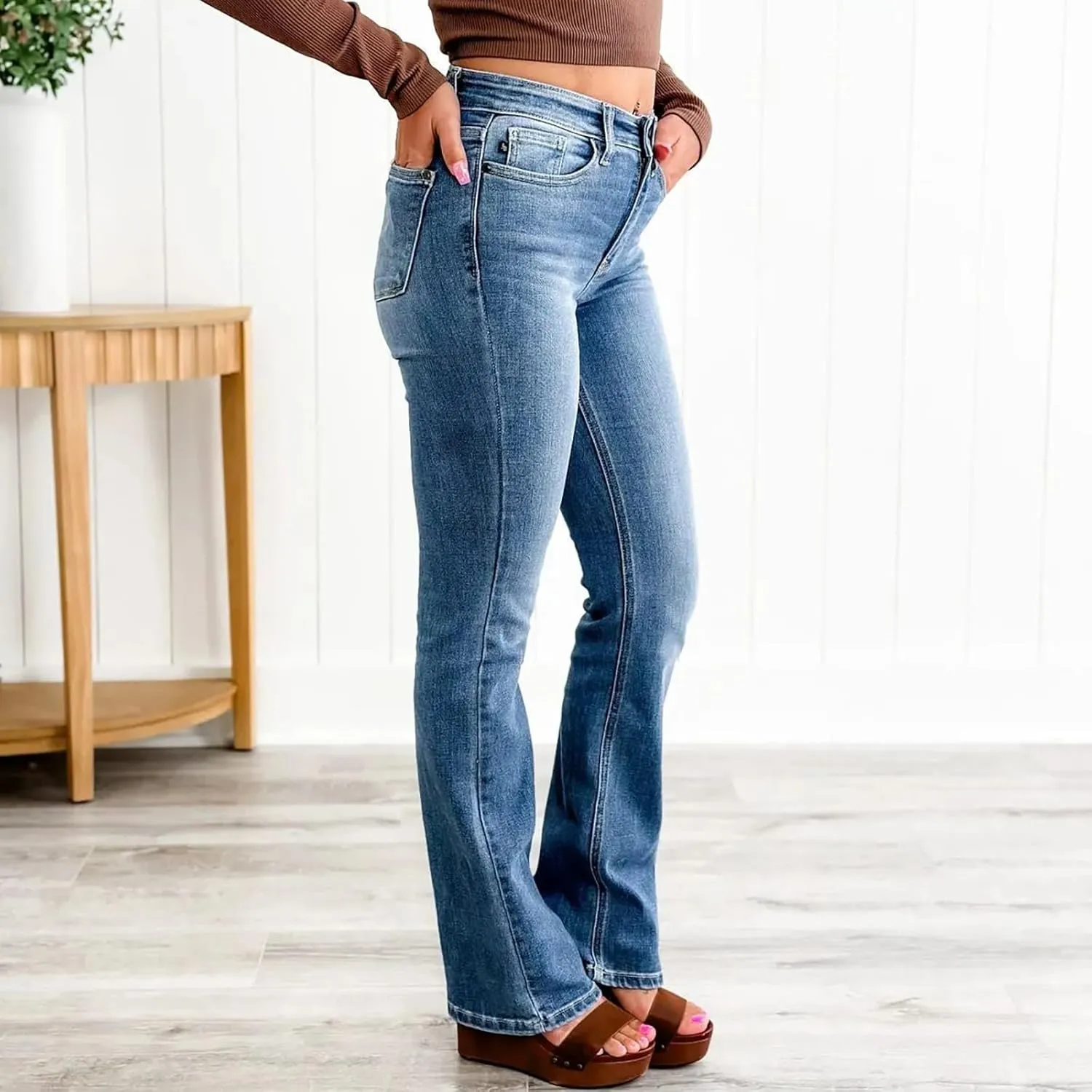 Women's Low Rise Slim Bootcut Jeans Comfort Fit Slim Jeans Straight Leg Jeans Tummy Control Jeans Relaxed Fit Jeans