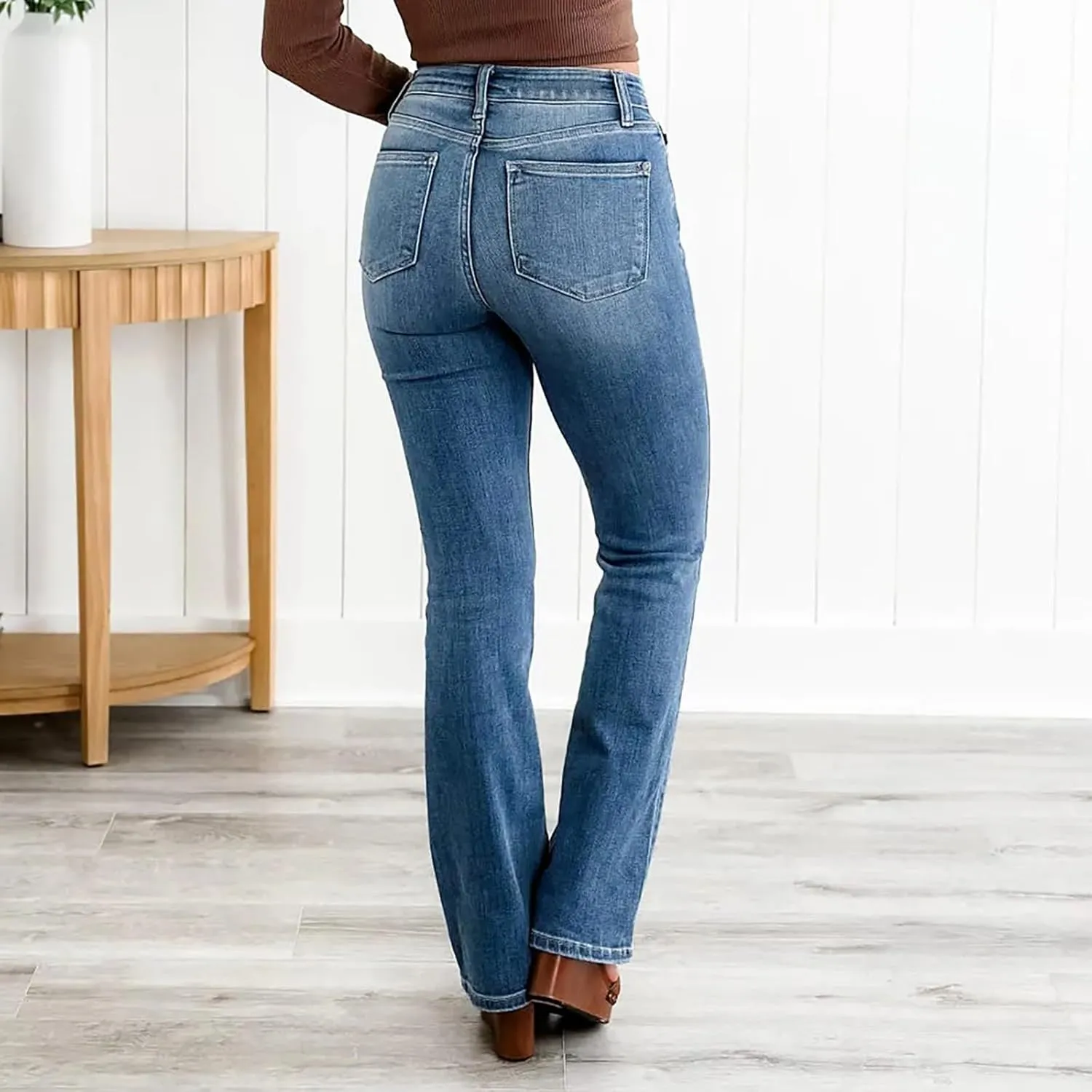 Women's Low Rise Slim Bootcut Jeans Comfort Fit Slim Jeans Straight Leg Jeans Tummy Control Jeans Relaxed Fit Jeans